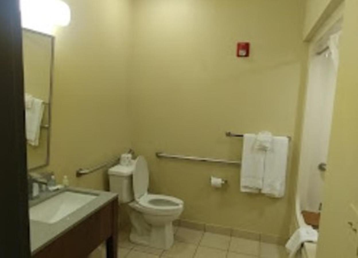Quality & - Worth North Roanoke